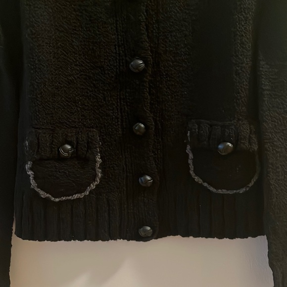 LAURIE B Short Sweater Button Down Cardigan Size M - Picture 3 of 6